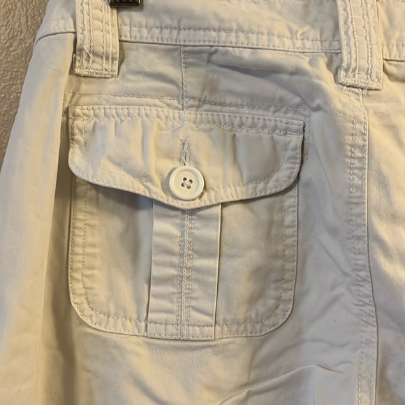 Abercrombie & Fitch 100% Cotton White Capri Pants 2 - Picture 7 of 14